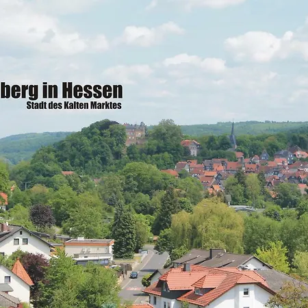 Haus Willi - Kleine & Schnuckelige In Mit Wlan Balkon Parkplatz - Neu & Sauber & Gemuetlich アパート Ortenberg