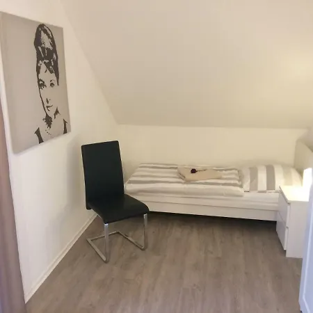 アパート Haus Willi - Kleine & Schnuckelige In Mit Wlan Balkon Parkplatz - Neu & Sauber & Gemuetlich *